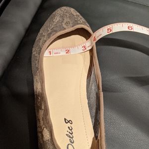 Flat shoes for women